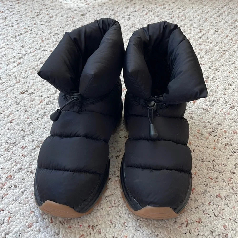 H&M Black Puffer Winter Boots with Brown Soles